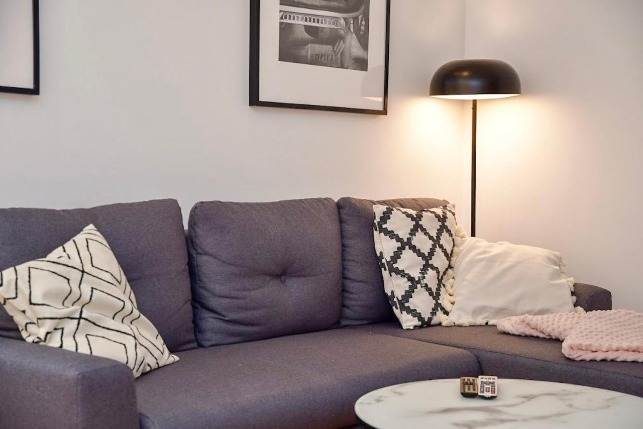 Apartament Lekka Leilighet Warszawa Eksteriør bilde